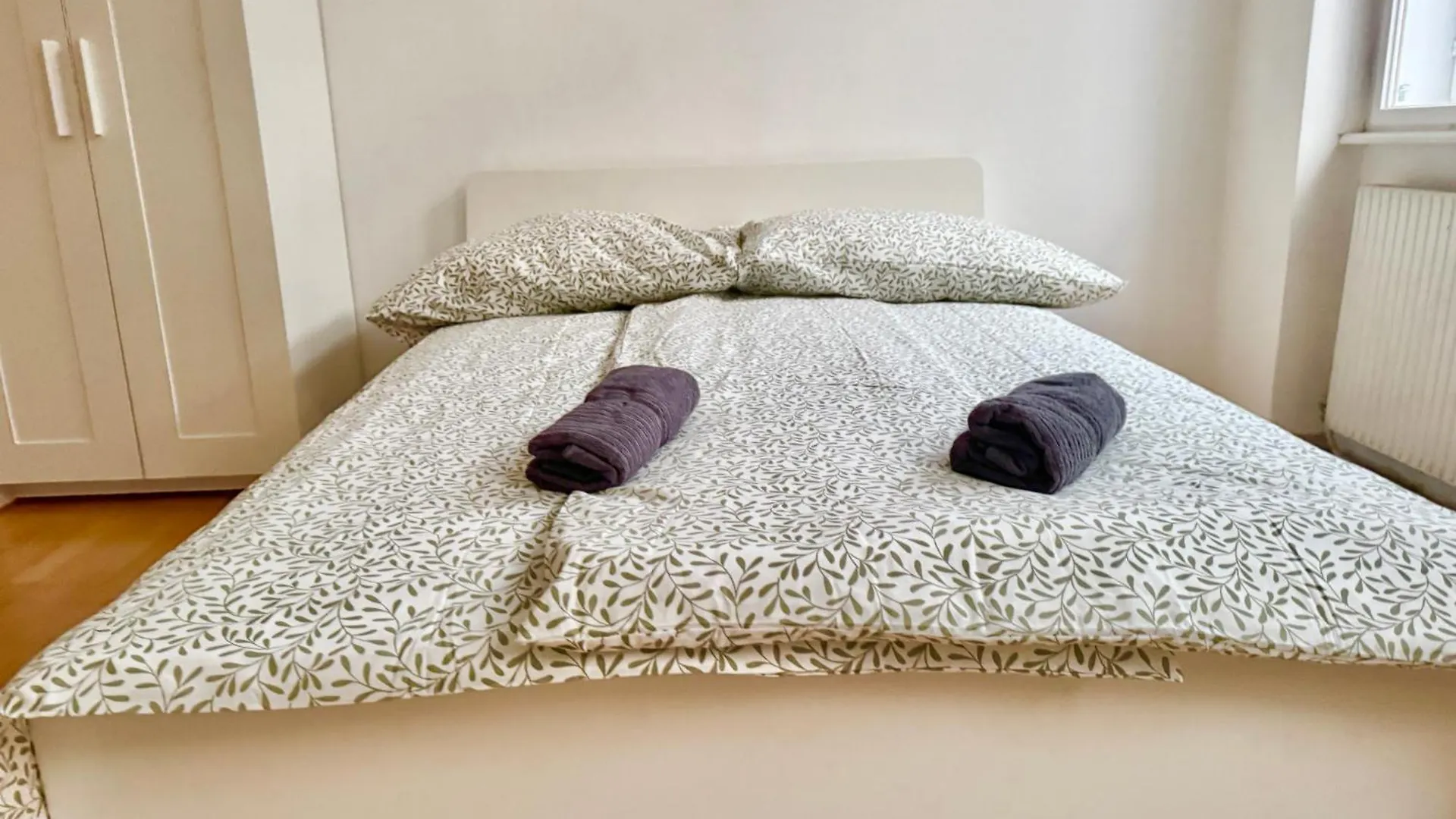 2 Bedroom Long-Term Central Apartment With Free Parking Vienne