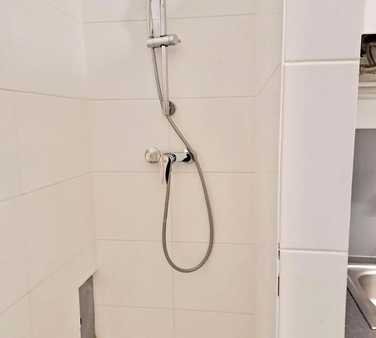 2 Bedroom Long-Term Central Apartment With Free Parking Vienne